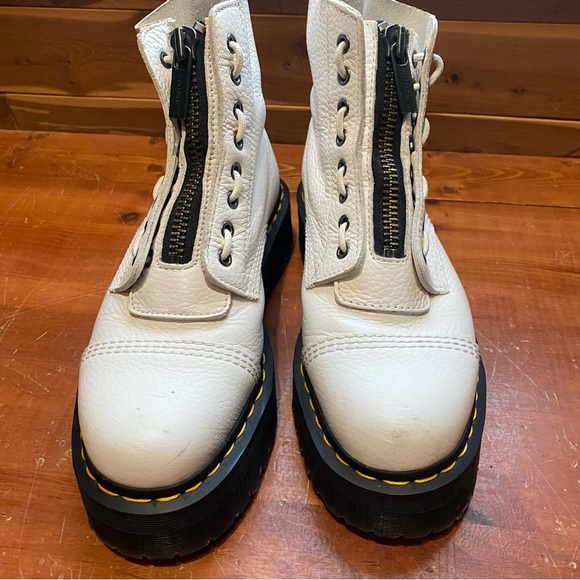 Dr Martens Sinclair White Milled Napa Leather Boots - Picture 3 of 4